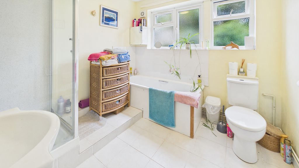 3 bed bungalow for sale in Park Lane, Crewkerne 10
