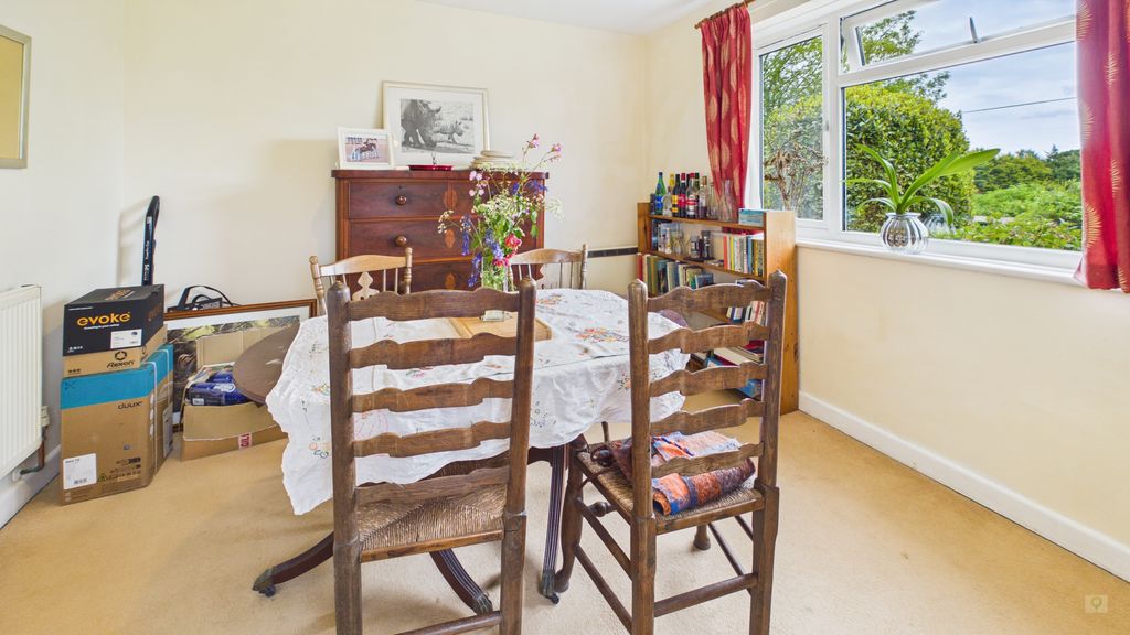 3 bed bungalow for sale in Park Lane, Crewkerne  - Property Image 3
