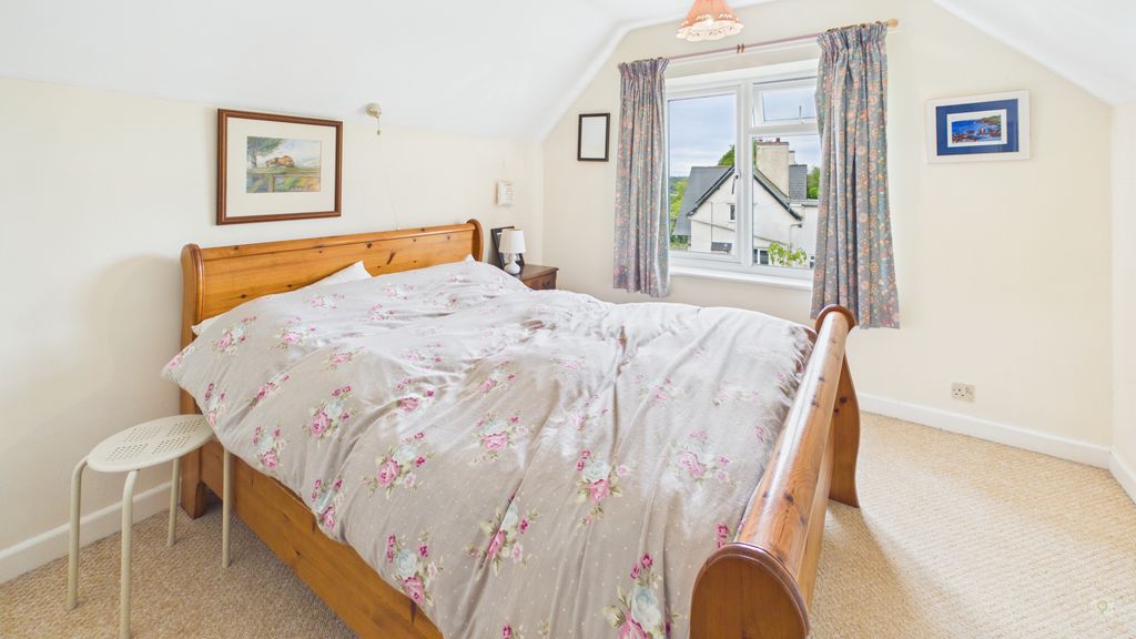 3 bed bungalow for sale in Park Lane, Crewkerne 6