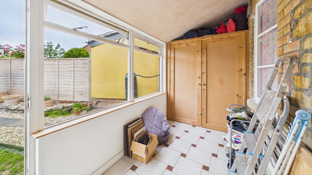 3 bed house for sale in Thorney Road, Kingsbury Episcopi  - Property Image 13