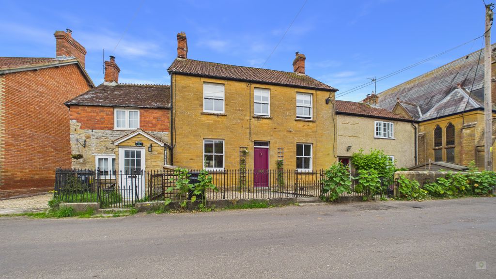 3 bed house for sale in Thorney Road, Kingsbury Episcopi, TA12