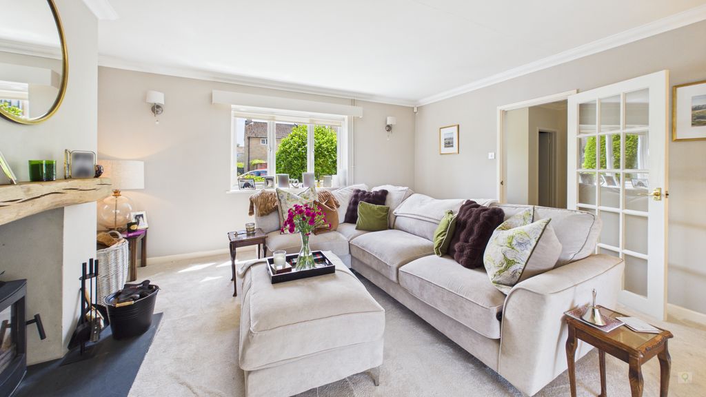 4 bed house for sale in Hinton Close, Hinton St. George 4