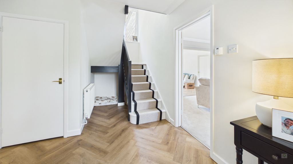 4 bed house for sale in Hinton Close, Hinton St. George  - Property Image 13