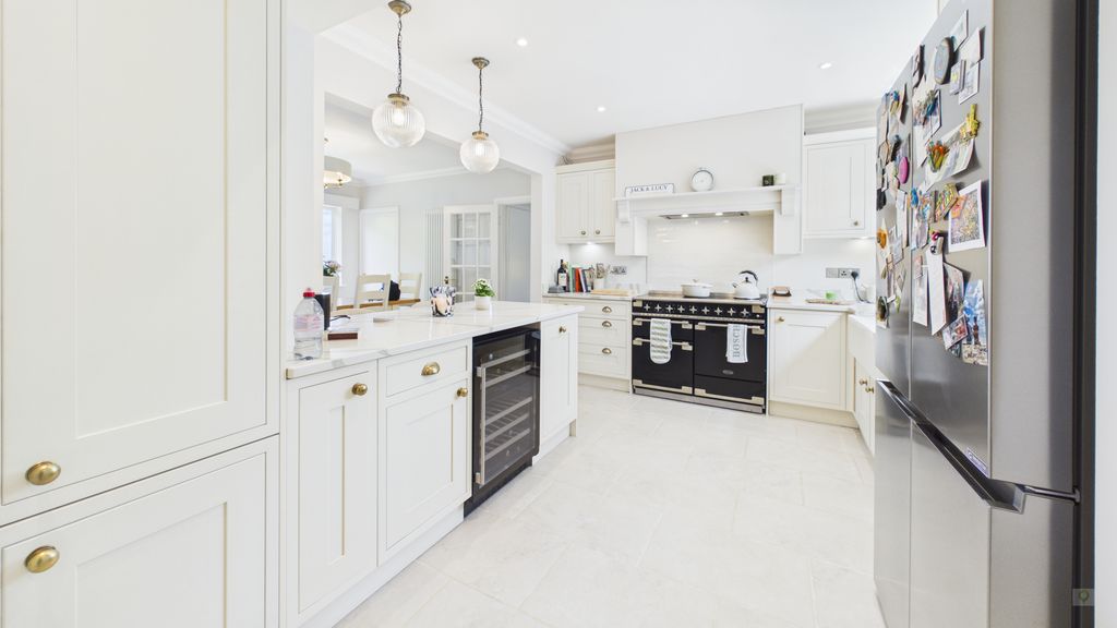 4 bed house for sale in Hinton Close, Hinton St. George 9