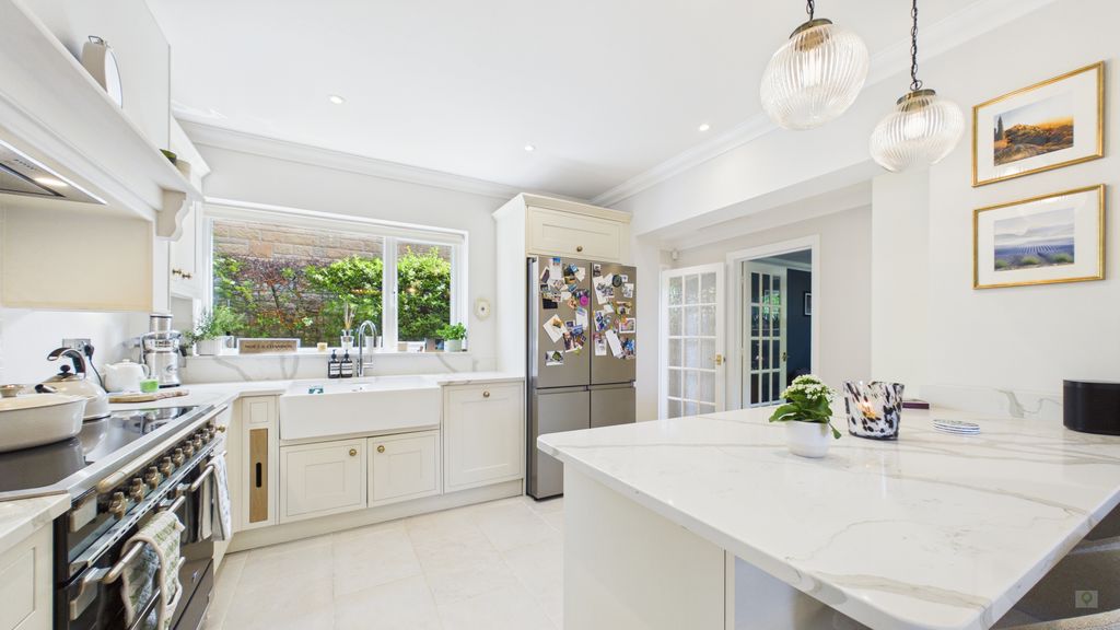 4 bed house for sale in Hinton Close, Hinton St. George 13