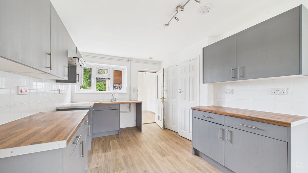 3 bed house for sale in Stonehill, Stoke-Sub-Hamdon 2