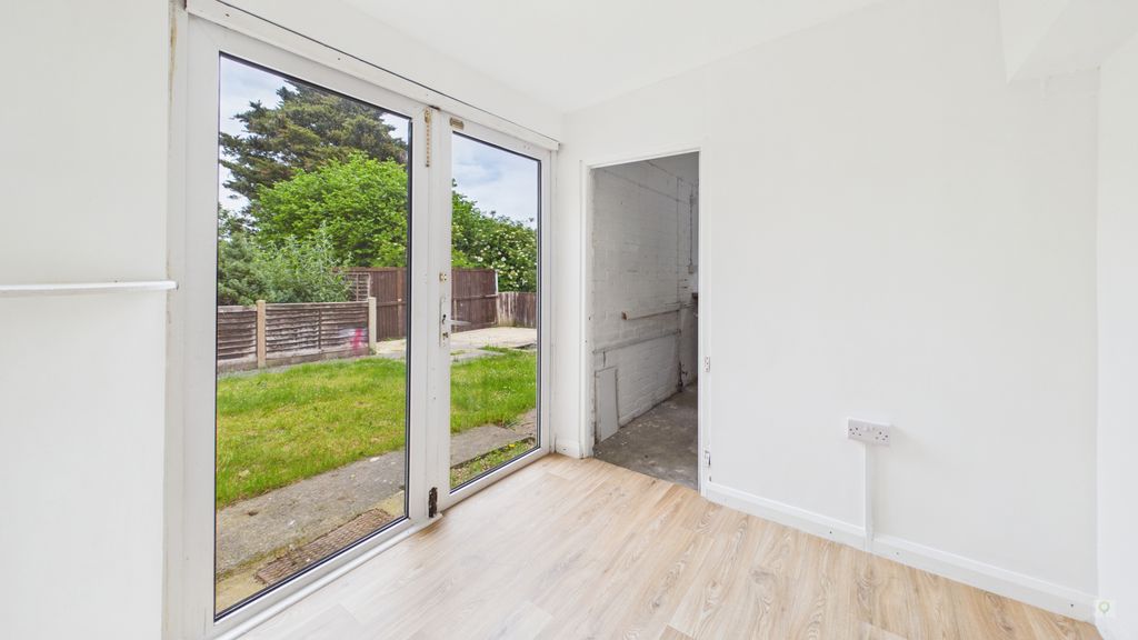 3 bed house for sale in Stonehill, Stoke-Sub-Hamdon  - Property Image 4