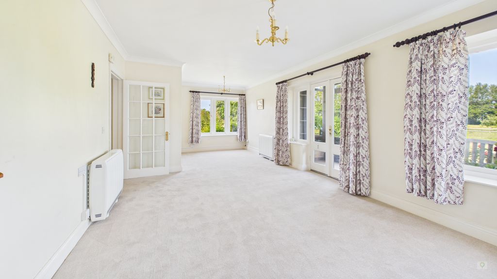 2 bed for sale in Hayes End Manor, South Petherton 2
