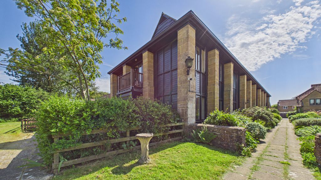 2 bed for sale in Hayes End Manor, South Petherton  - Property Image 13