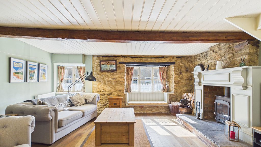 2 bed cottage for sale in North Street, Crewkerne  - Property Image 10