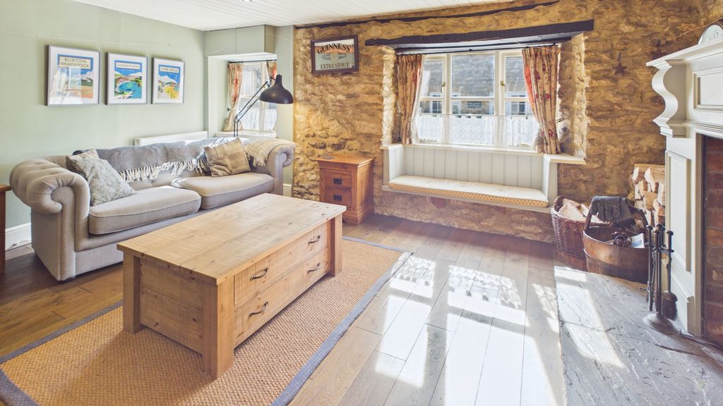 2 bed cottage for sale in North Street, Crewkerne 11