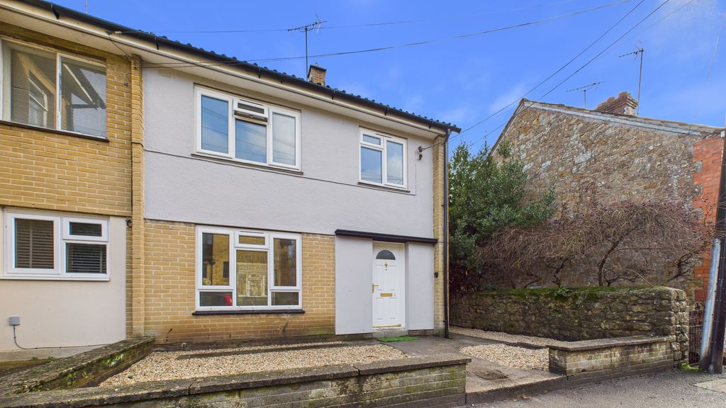3 bed house to rent in Church Street, Shepton Beauchamp, TA19