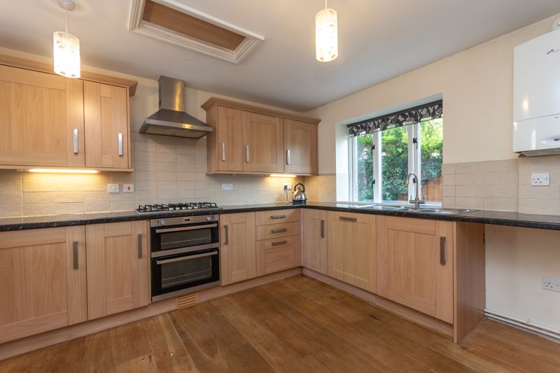 3 bed for sale in North Street, South Petherton 11