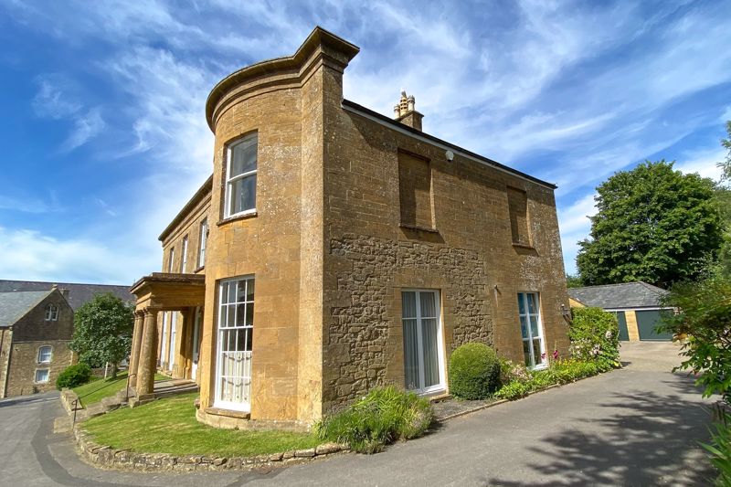 2 bed house to rent in St Elizabeths Way, South Petherton  - Property Image 9