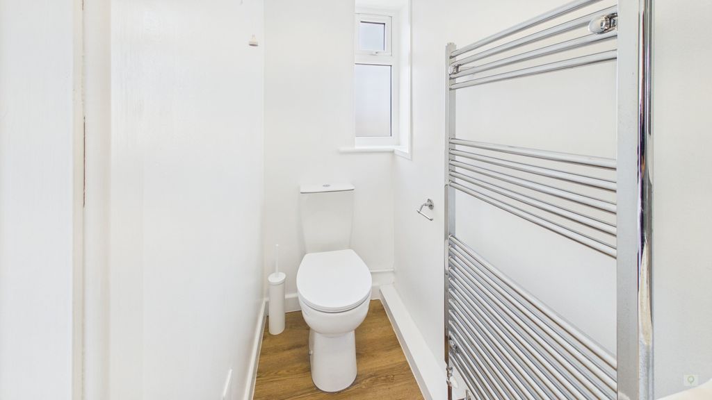 1 bed to rent in Abbots Way, Yeovil 10