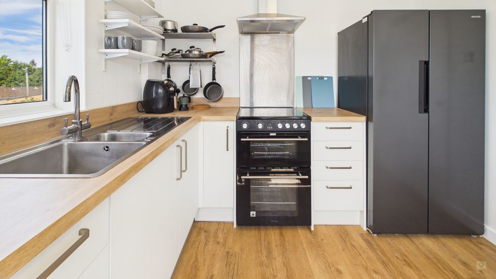 1 bed to rent in Abbots Way, Yeovil 4