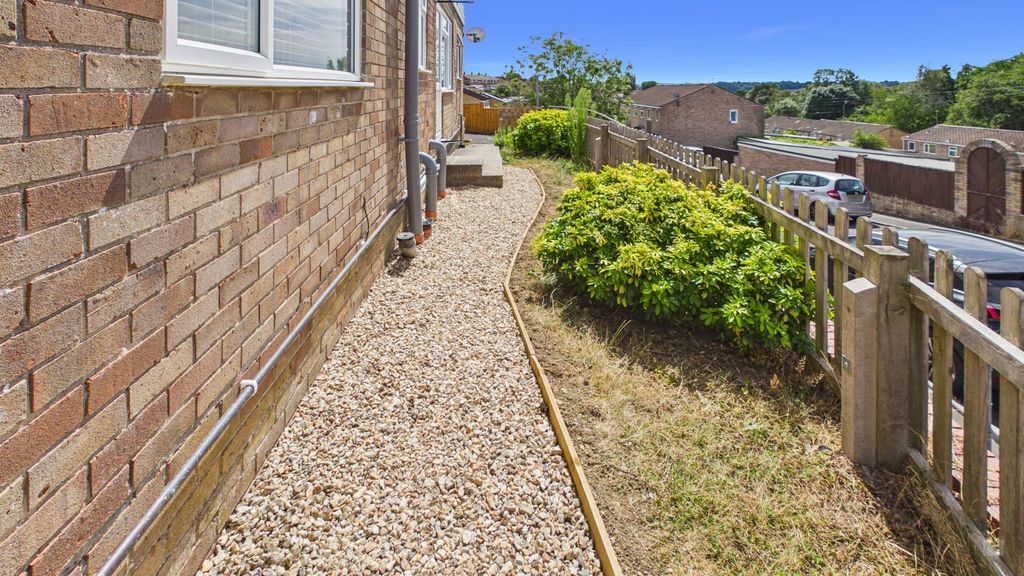 1 bed to rent in Abbots Way, Yeovil 7