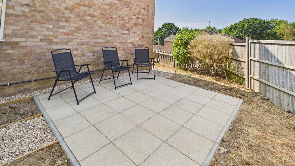 1 bed to rent in Abbots Way, Yeovil 7