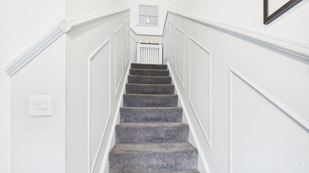 2 bed house for sale in Montacute Road, Yeovil 16
