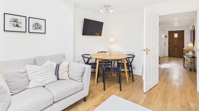 4 bed to rent in Brocks Mount, Stoke-Sub-Hamdon  - Property Image 5