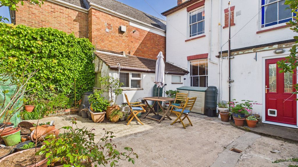 3 bed for sale in Preston Road, Yeovil  - Property Image 8
