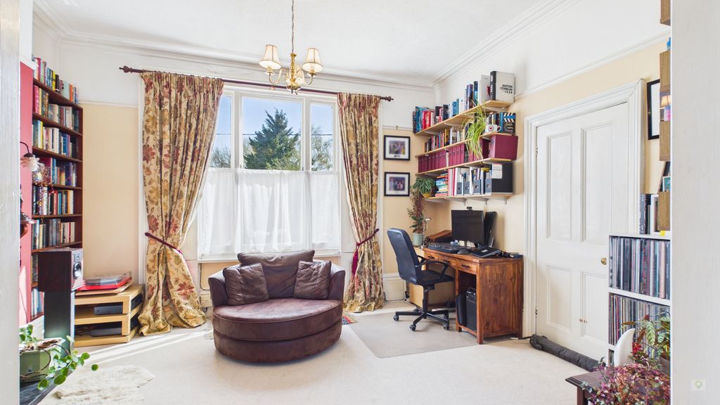 3 bed for sale in Preston Road, Yeovil 10