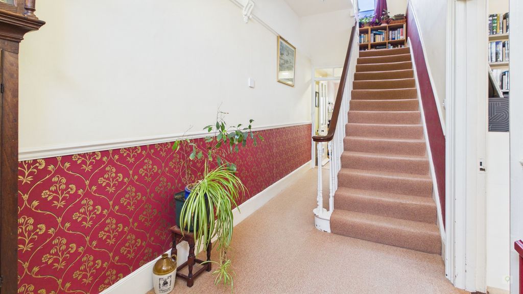 3 bed for sale in Preston Road, Yeovil 4