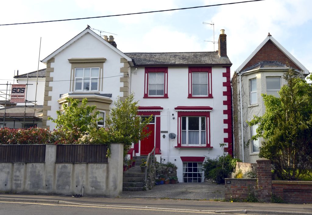 3 bed for sale in Preston Road, Yeovil, BA20