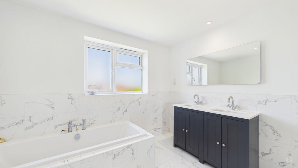 5 bed house for sale in Beaufort Gardens, South Petherton 11