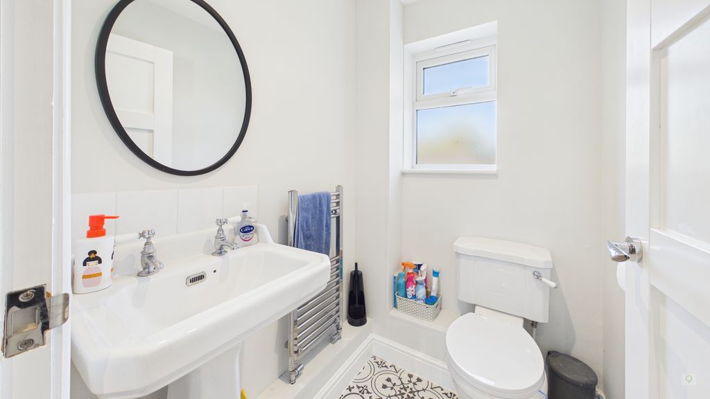 5 bed house for sale in Beaufort Gardens, South Petherton  - Property Image 17