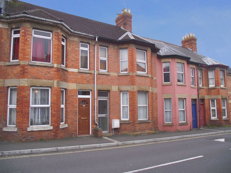 3 bed house to rent in Huish, Yeovil - Property Image 1