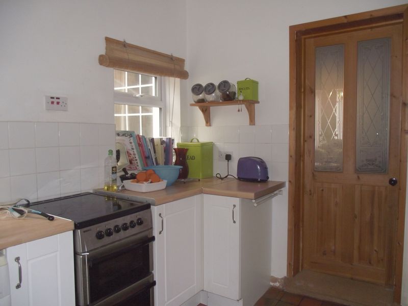 3 bed house to rent in Huish, Yeovil  - Property Image 6