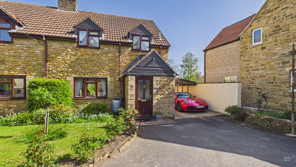 3 bed house for sale in North Street, South Petherton, TA13