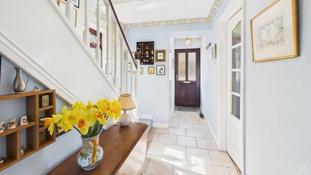 3 bed house for sale in North Street, South Petherton  - Property Image 9