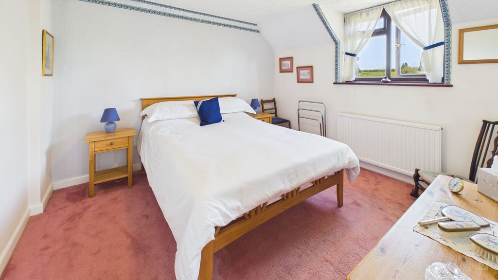 3 bed house for sale in North Street, South Petherton  - Property Image 6