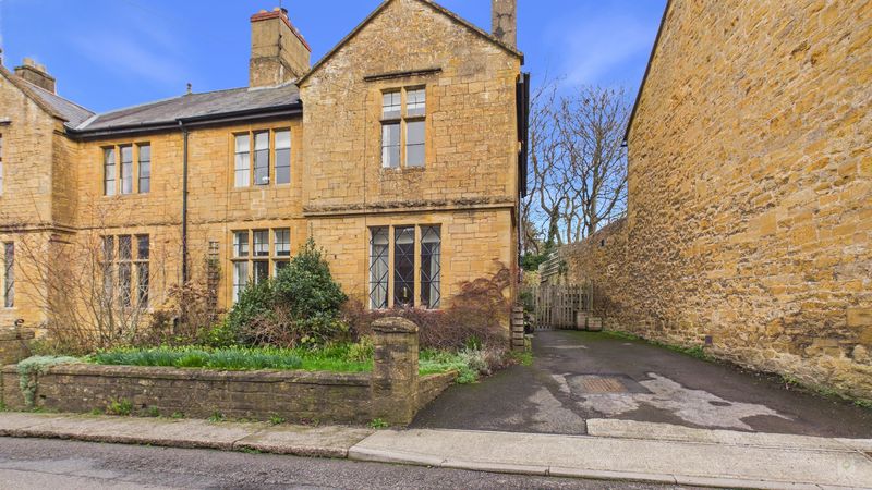 4 bed house for sale in North Street, Stoke sub Hamdon  - Property Image 1