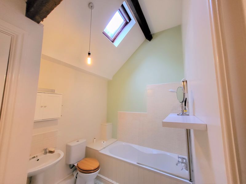 1 bed cottage to rent in Market Square, Crewkerne  - Property Image 6