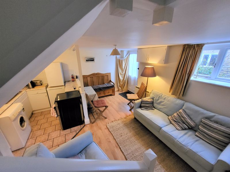 1 bed cottage to rent in Market Square, Crewkerne 10