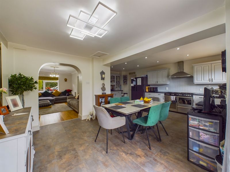 3 bed house for sale in Montacute Road, Yeovil 3