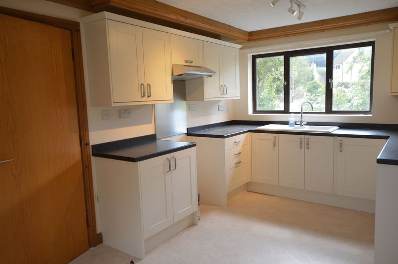 4 bed house to rent in Cat Street, Stoke-Sub-Hamdon  - Property Image 2