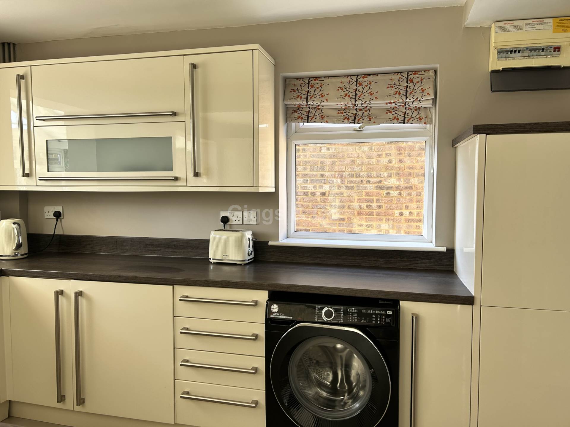 3 bed semi-detached house to rent in Brook Road, St Neots  - Property Image 3