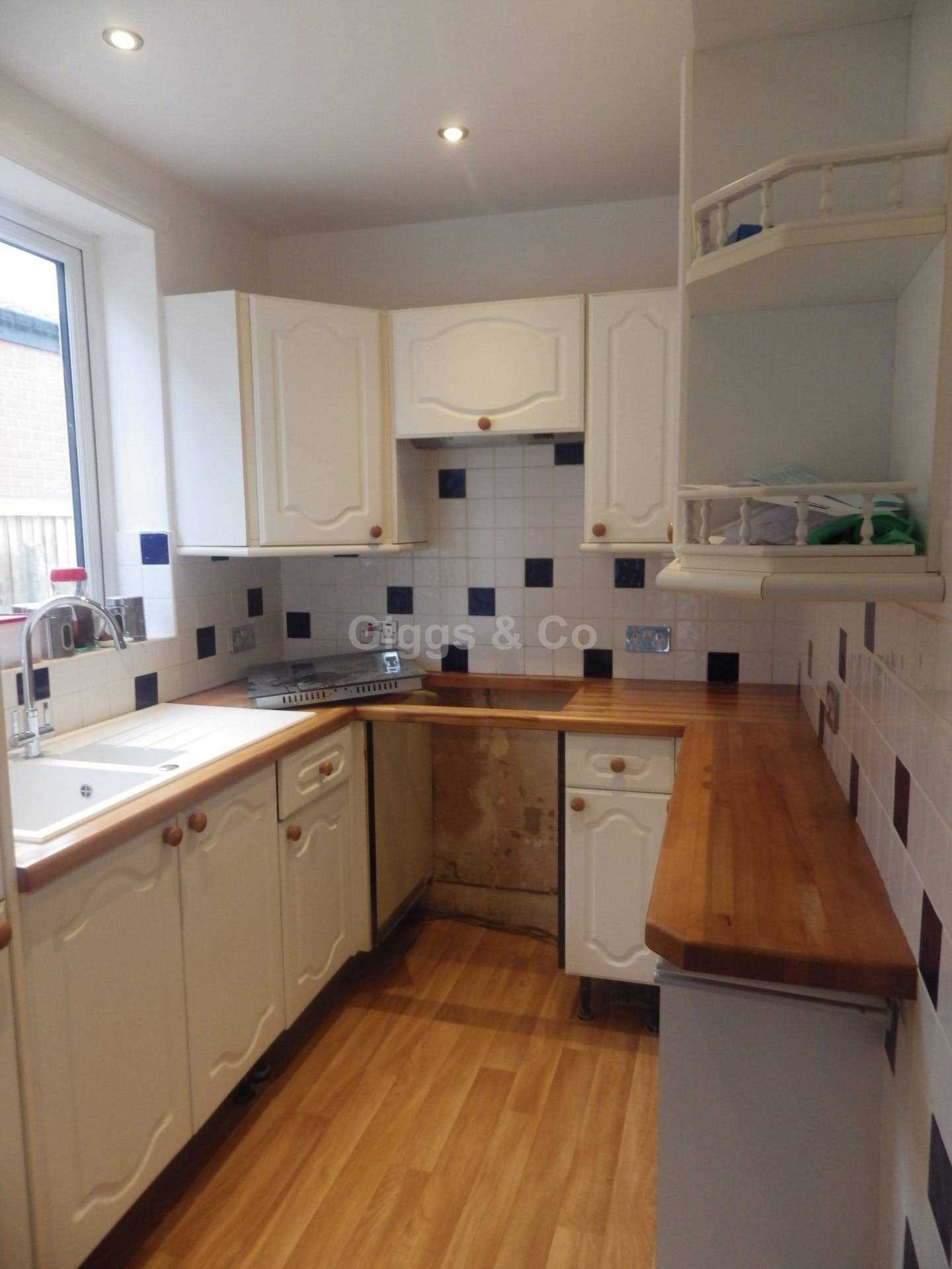 3 bed semi-detached house to rent in Village Road, Sandy  - Property Image 5