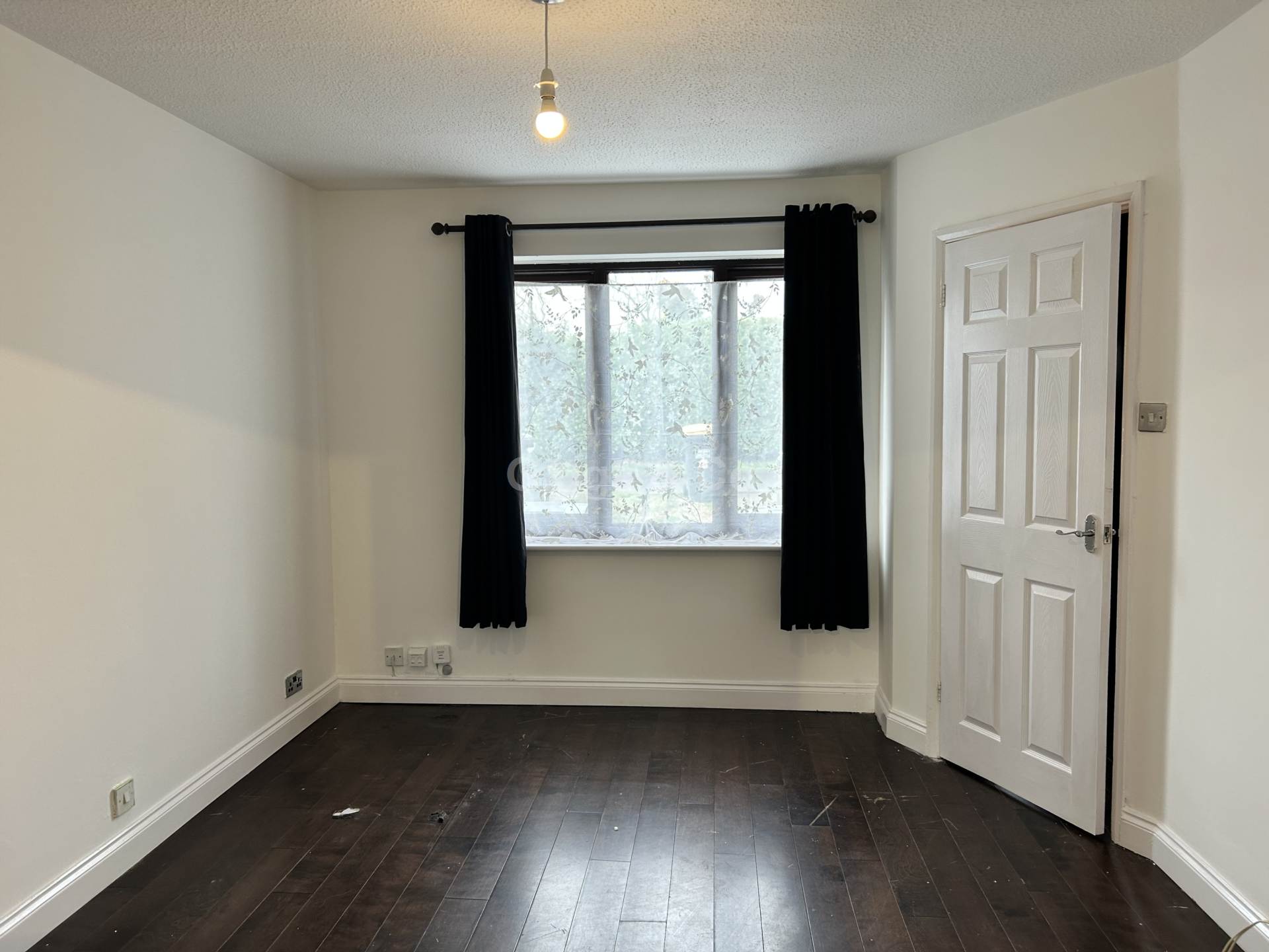 3 bed terraced house to rent in Rookery Road, Bedford  - Property Image 3