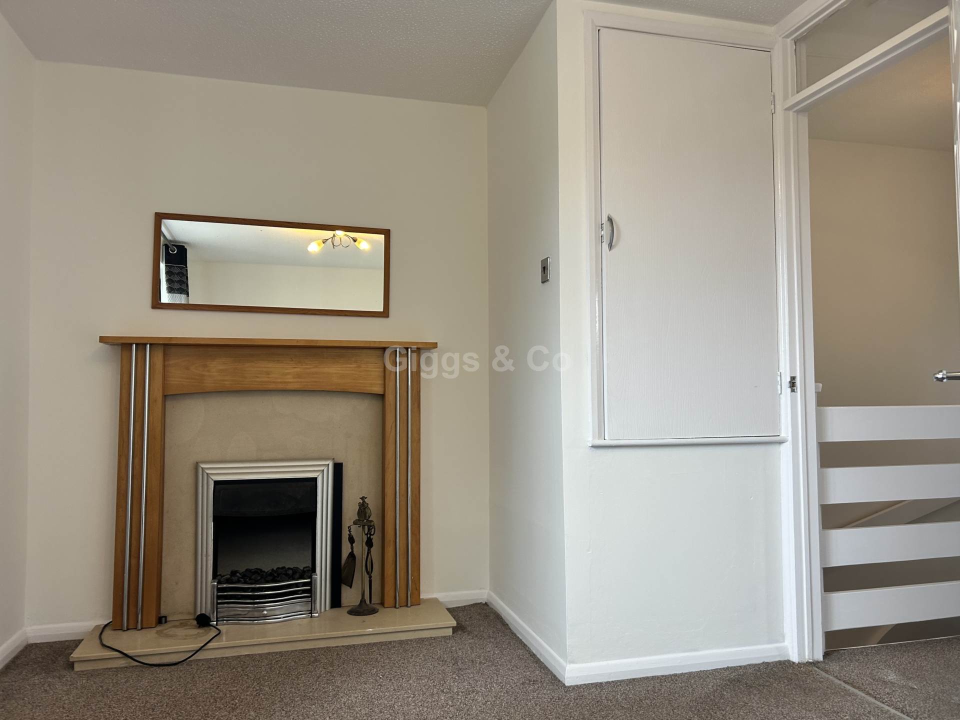 3 bed terraced house to rent in Rookery Road, Bedford 7