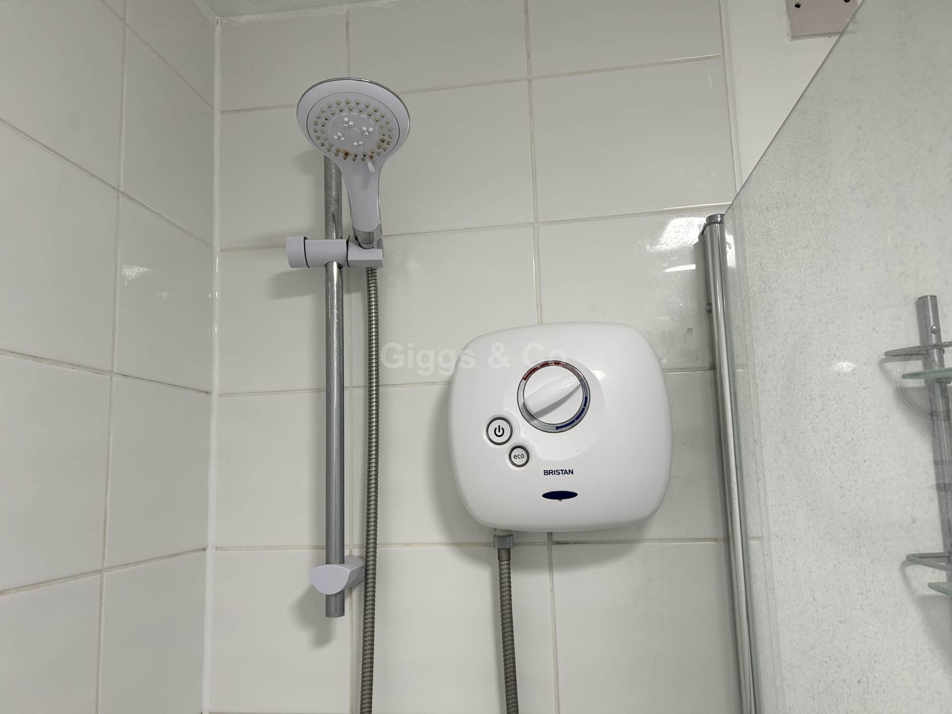 3 bed terraced house to rent in Rookery Road, Bedford  - Property Image 12