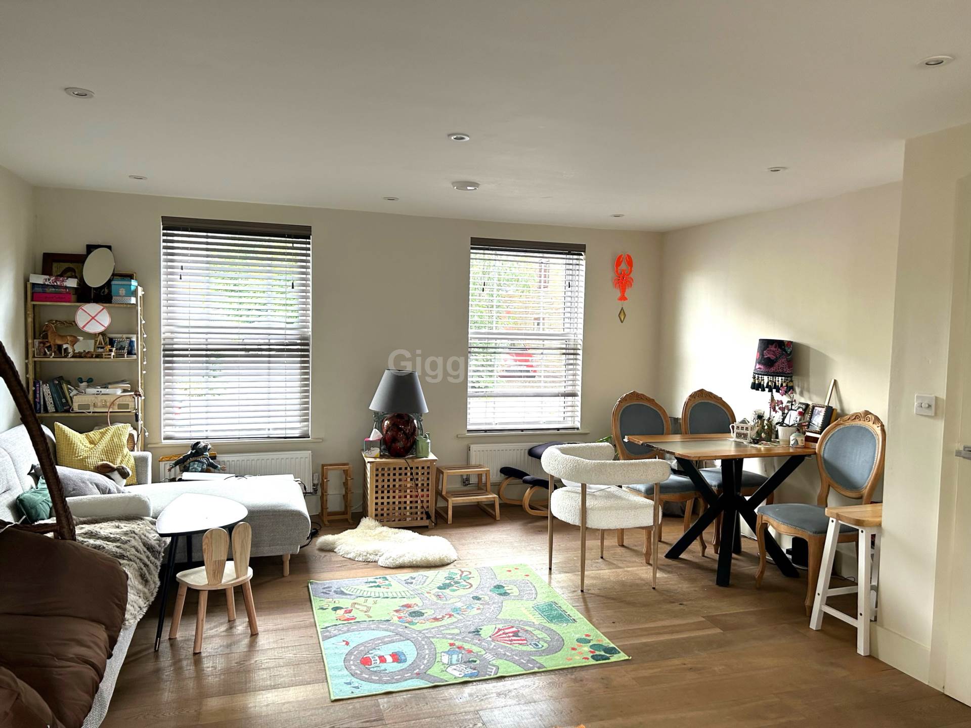 2 bed flat to rent in Hopbine Yard, St Ives 3