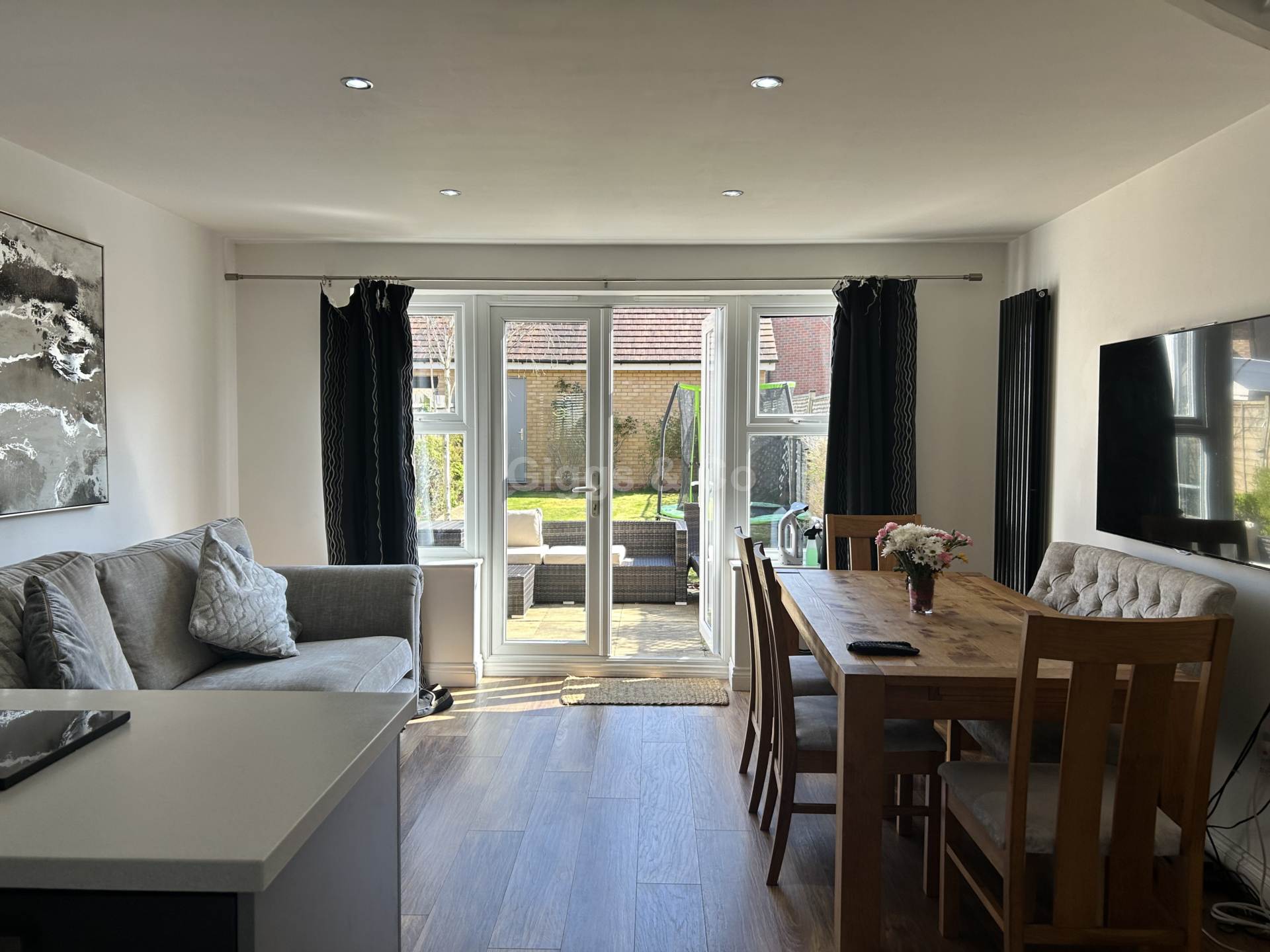 3 bed terraced house to rent in Green Walk, Cambridge  - Property Image 4