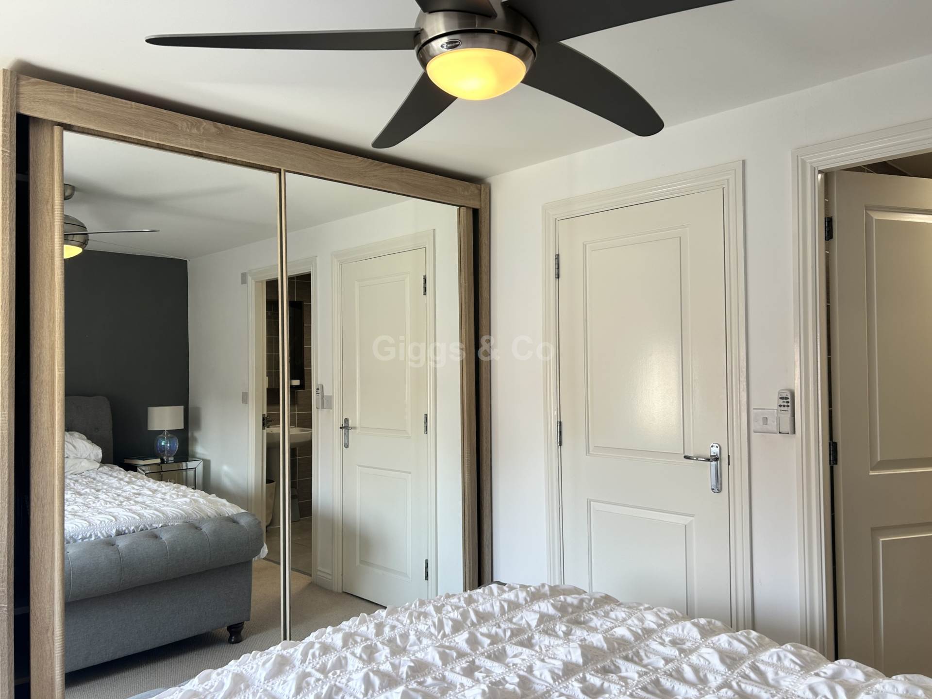 3 bed terraced house to rent in Green Walk, Cambridge  - Property Image 9