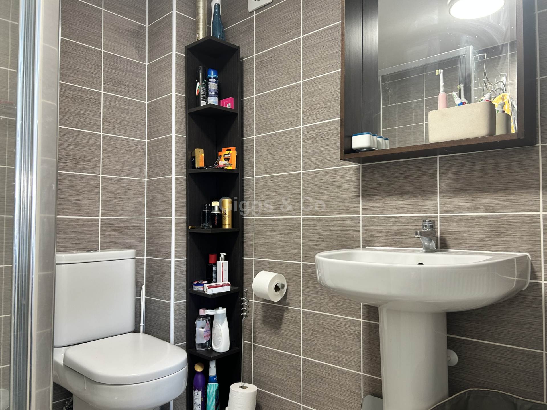 3 bed terraced house to rent in Green Walk, Cambridge 9