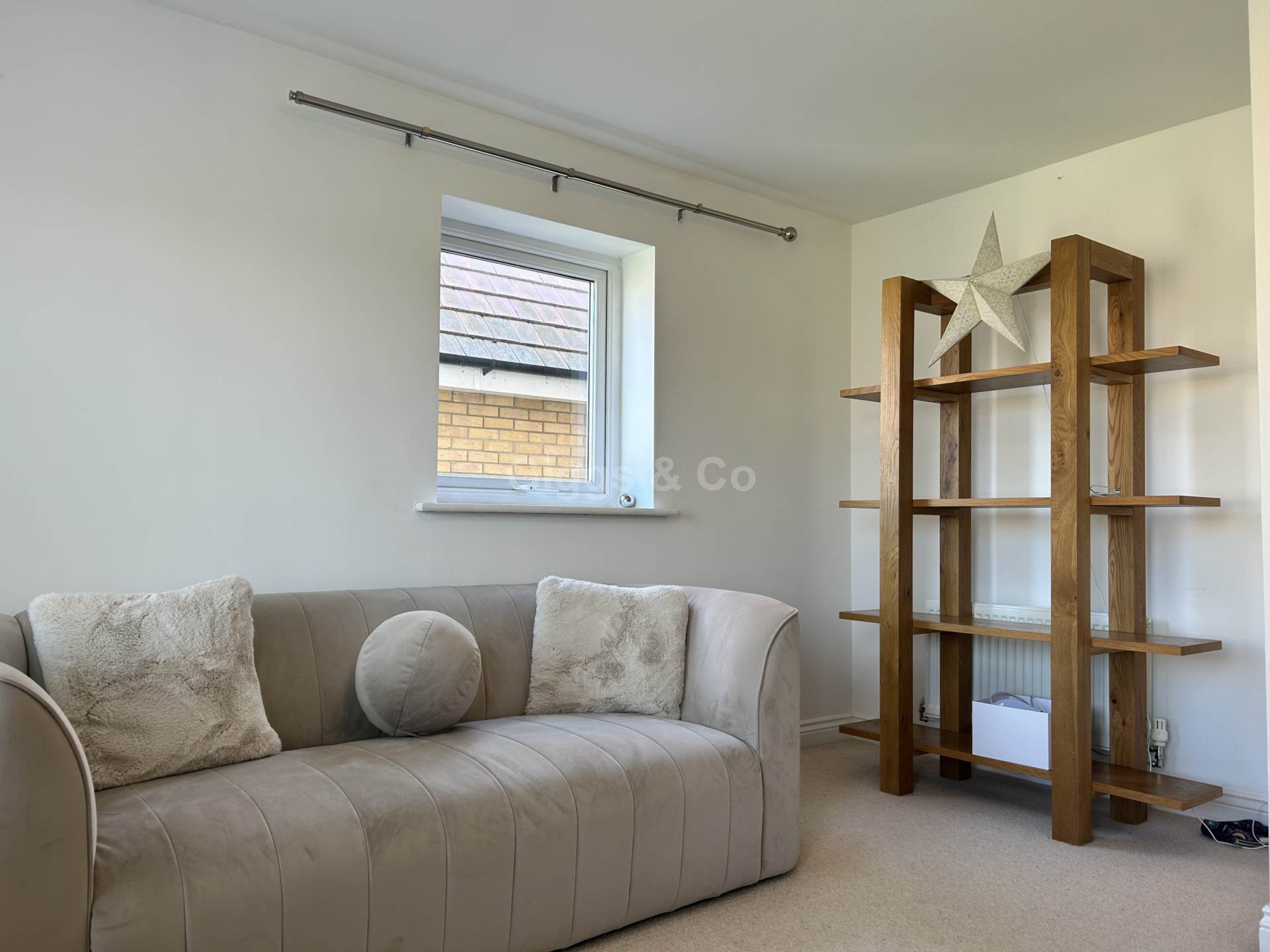 3 bed terraced house to rent in Green Walk, Cambridge 12